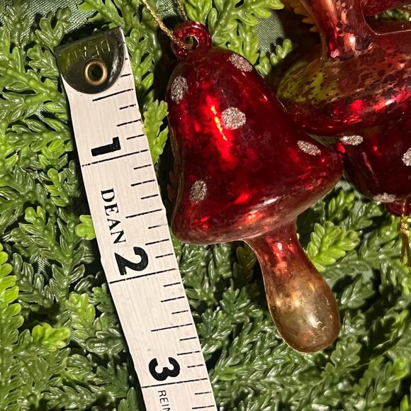 Mushroom Ornaments Set of 6 Christmas Faux Mercury Glass Shatter-Resistant - Picture 4 of 5